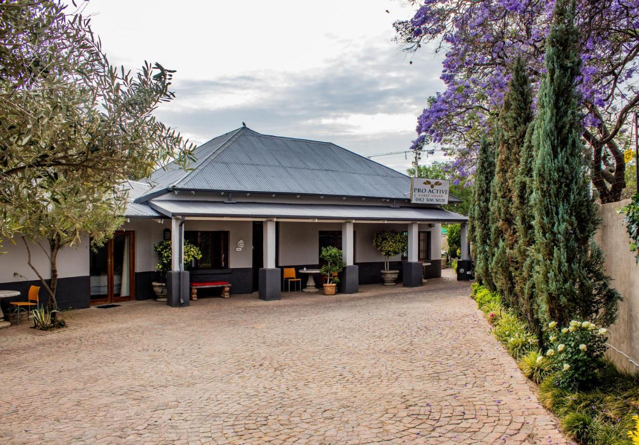Pro Active Guest House Pretoria-Noord Exterior foto
