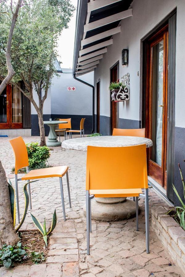 Pro Active Guest House Pretoria-Noord Exterior foto